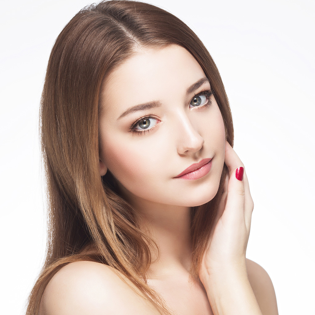 Better faces. YOUCAM Makeup лица. Девушка с косметикой. Молодое лицо портрет женщина. YOUCAM Makeup девушки.