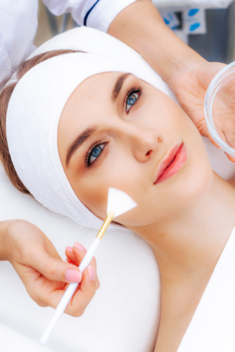 Chemical Peels And Facials Treatments 
